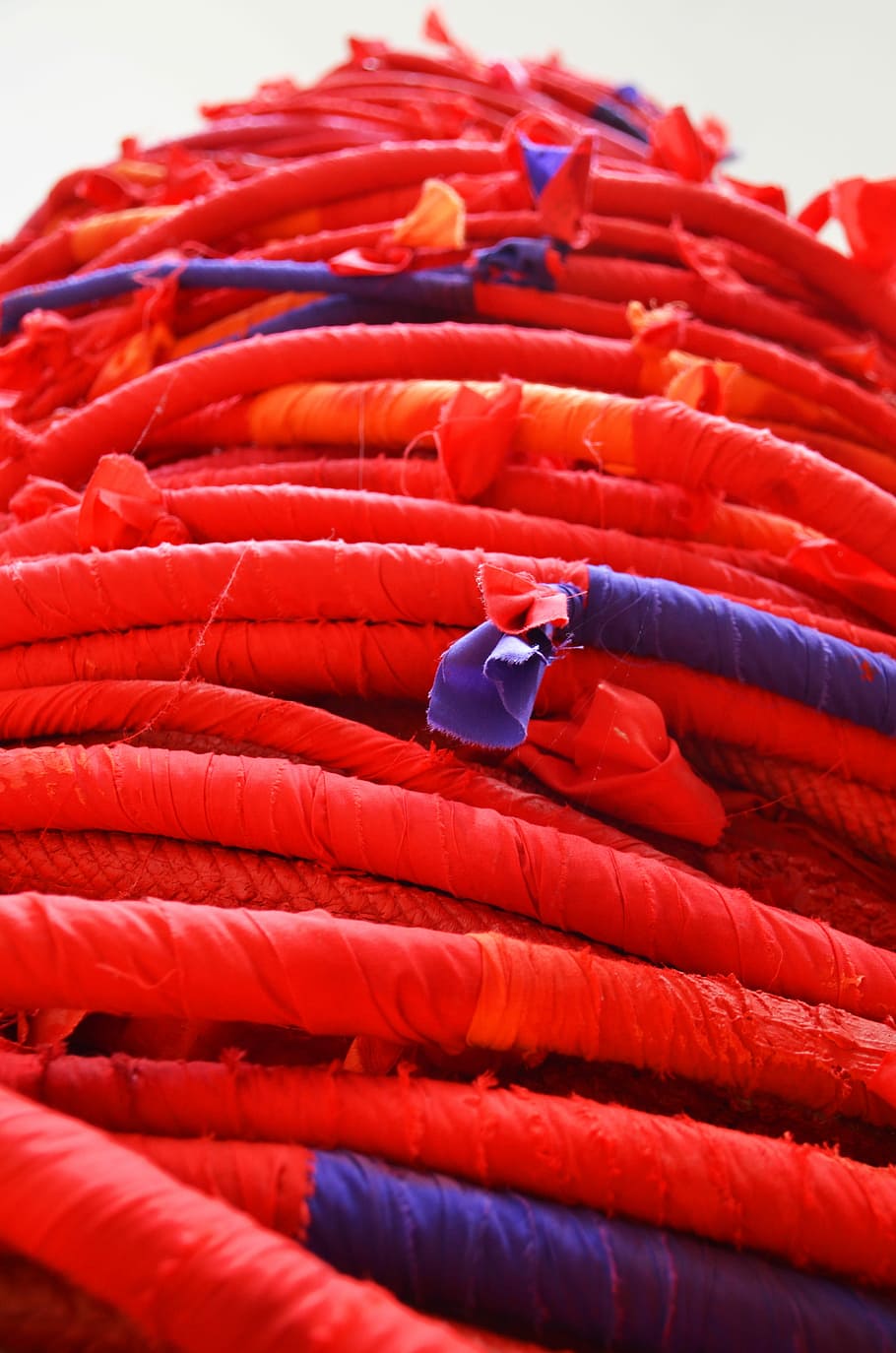 Fabric, Gangs, Bands, Grinding, Art, red, art installation HD wallpaper
