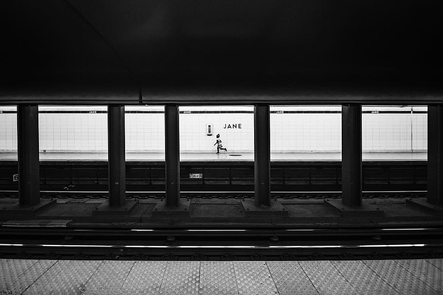 person running on subway station, metro, underground, platform HD wallpaper