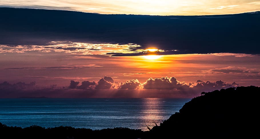 sea, dawn, landscape, nature, amazing sunset, beach, clouds, dark clouds HD wallpaper