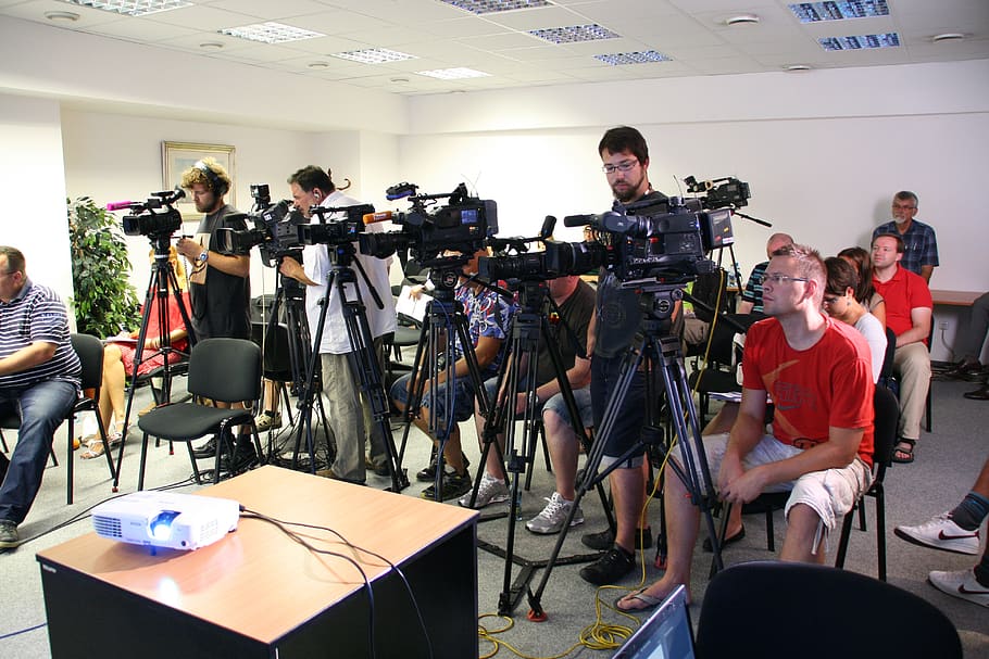HD wallpaper: press conference, journalist, media, tv, radio, group of  people | Wallpaper Flare