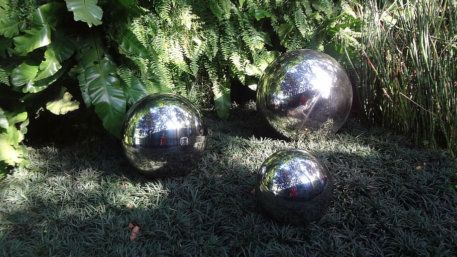 metal-spheres-garden-decoration-garden-g