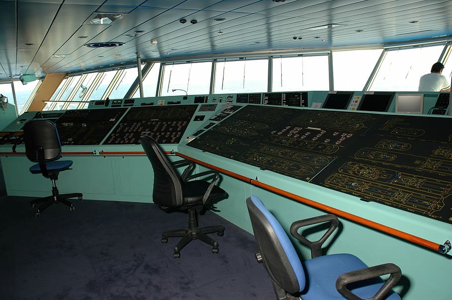ship, command deck, captain, marine, ocean, navigation, bridge HD wallpaper