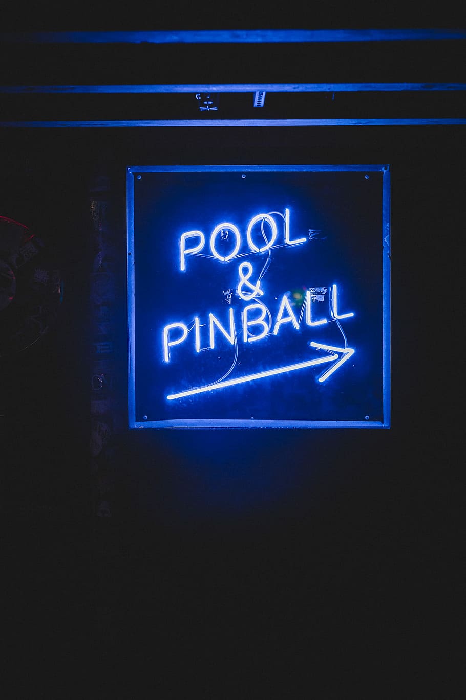 Pool & Pinball neon light signage, square blue and whit pool & pinball neon signage on dark surface