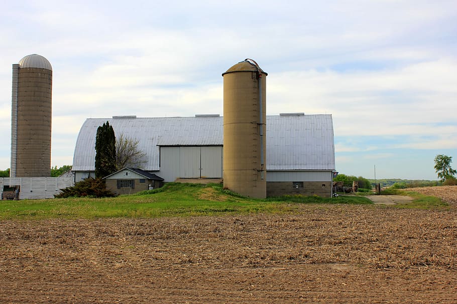 Farm buildings and silo, industry, agriculture, sky, factory HD wallpaper