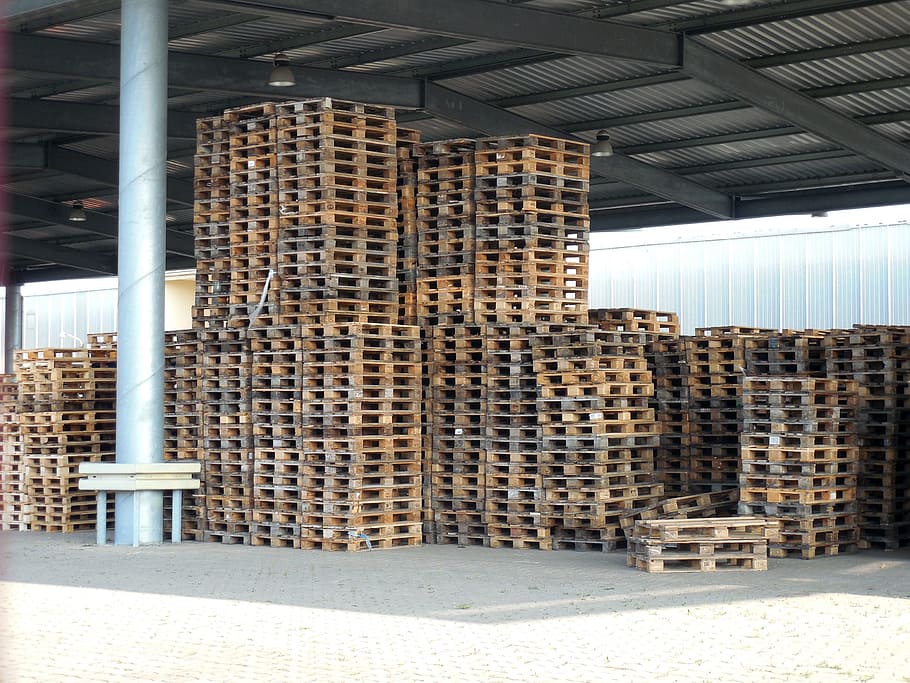 Pallets, Warehouse, Stack, wooden pallets, stacked, stock, store, HD wallpaper