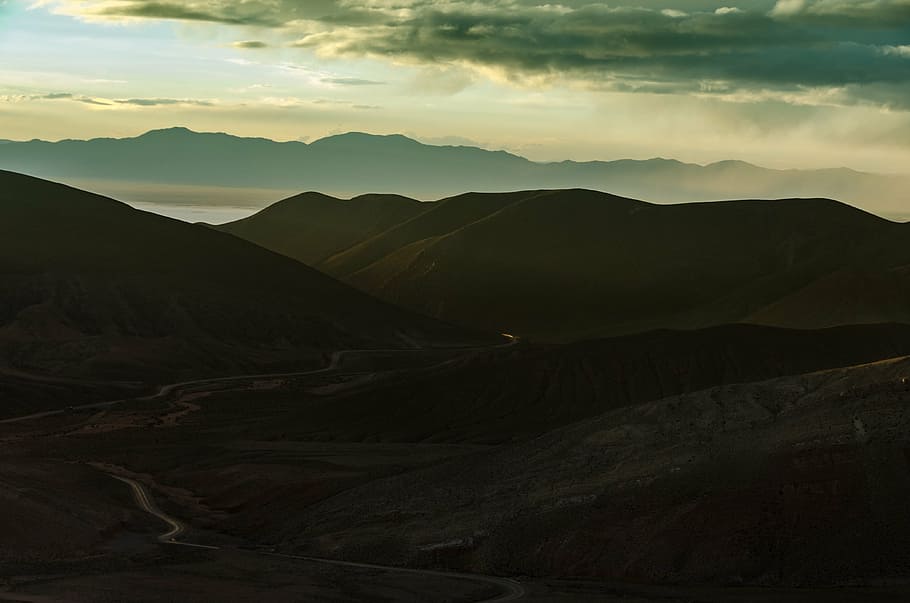 mountains under gray clouds at daytime, moutains, valley, view HD wallpaper