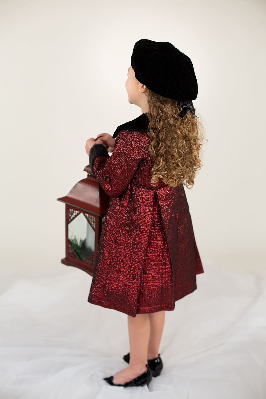 girl in red dress holding candle lantern, little girl, red coat, HD wallpaper