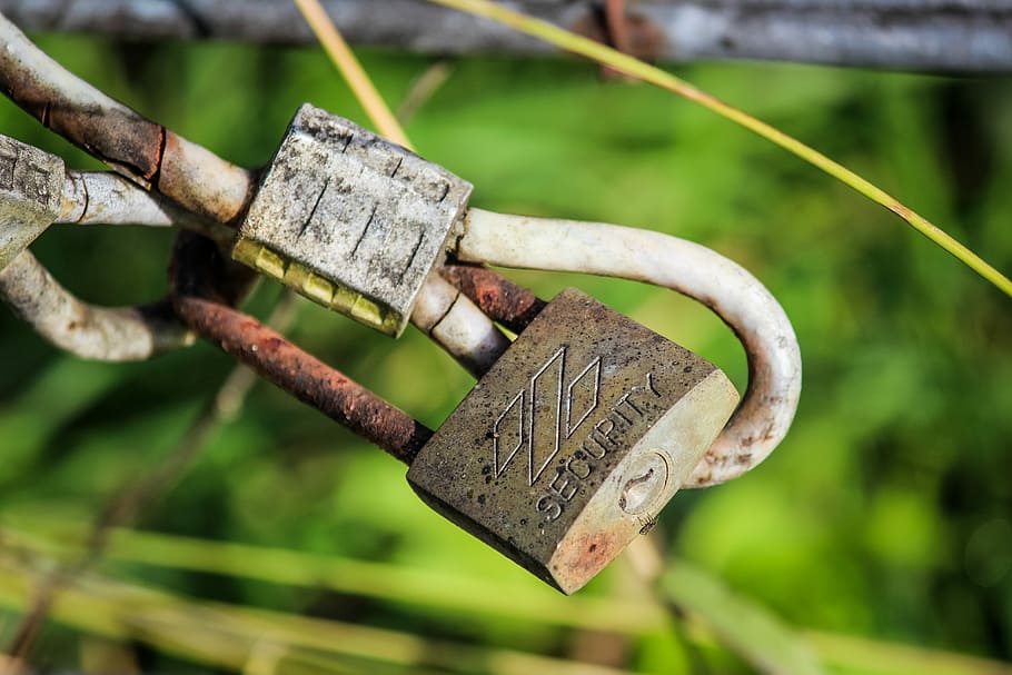 Lock, Farm, Security, Metal, rusty, rural, weathered, entrance HD wallpaper
