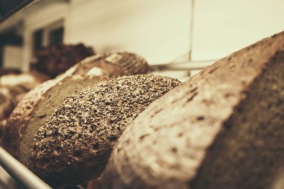 selective focus of baked breads, jaw, bakery, food, profession HD wallpaper