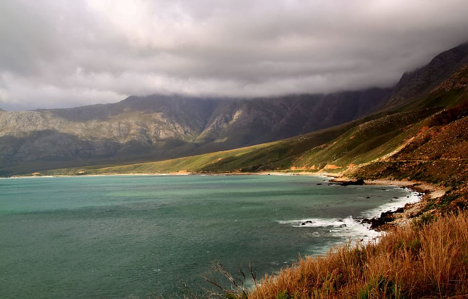 landscape photography of seashore beside mountaints, nature HD wallpaper