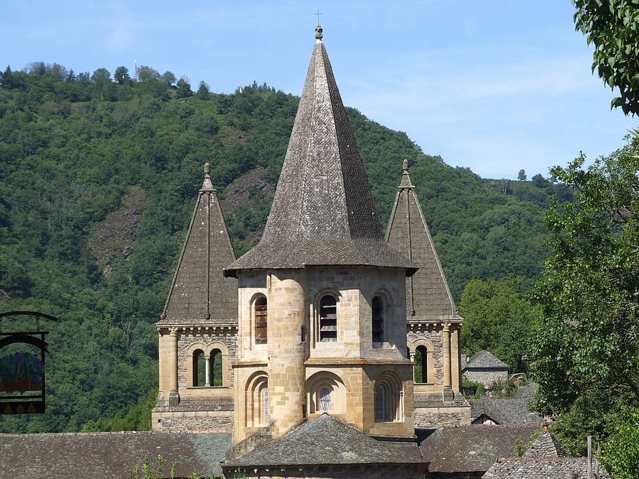 Conques, Aveyron, Abbey, Pilgrimage, bell tower, church, tree HD wallpaper