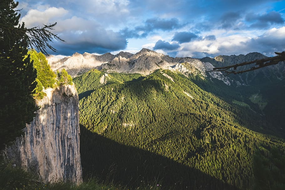 mountains view under clouds, green trees and mountain, rock, cliff HD wallpaper