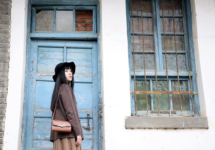 beauty, building, retro, one person, architecture, building exterior HD wallpaper