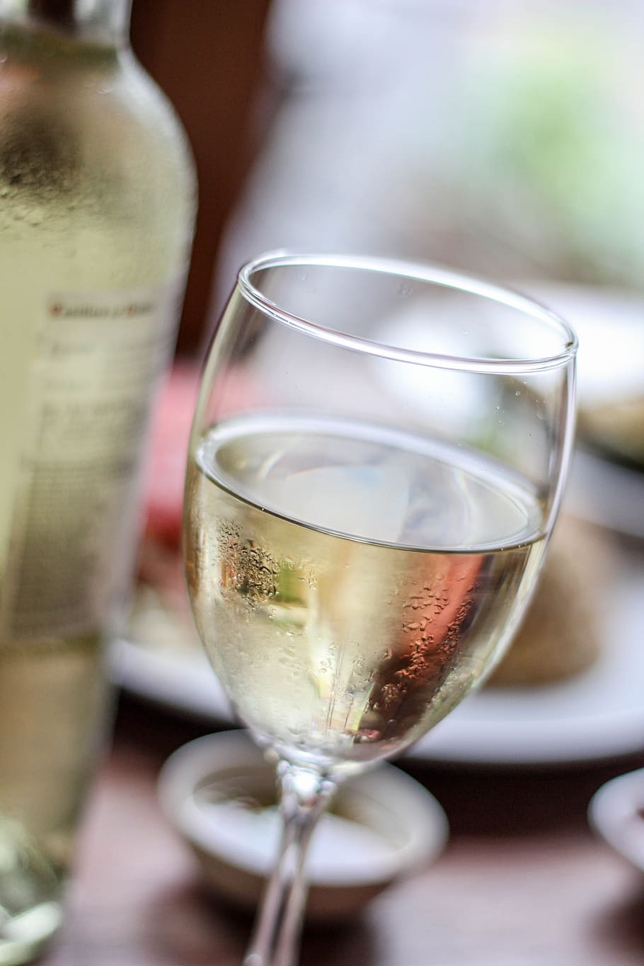 glass of champagne, white, beverage, drink, wine, alcoholic beverages HD wallpaper