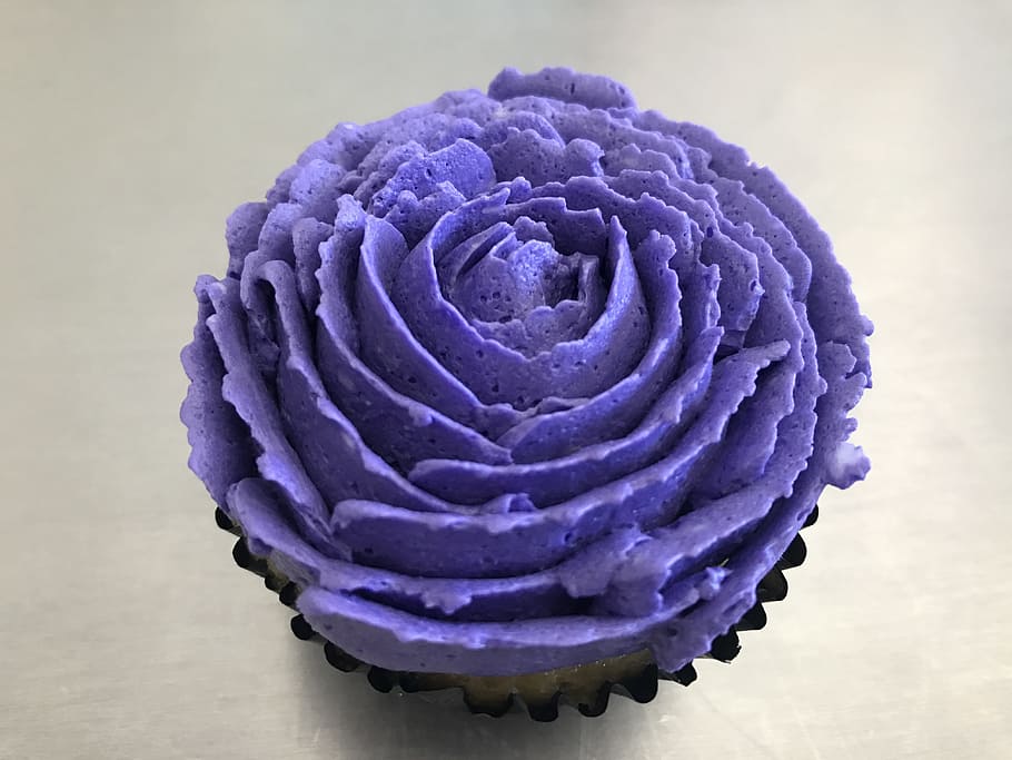 cake, cupcake, flower, purple, close-up, freshness, food and drink HD wallpaper