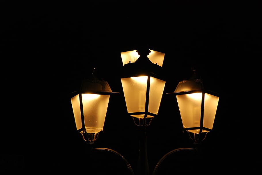 night, evening, light, lighting, lantern, lamp post, illuminated HD wallpaper