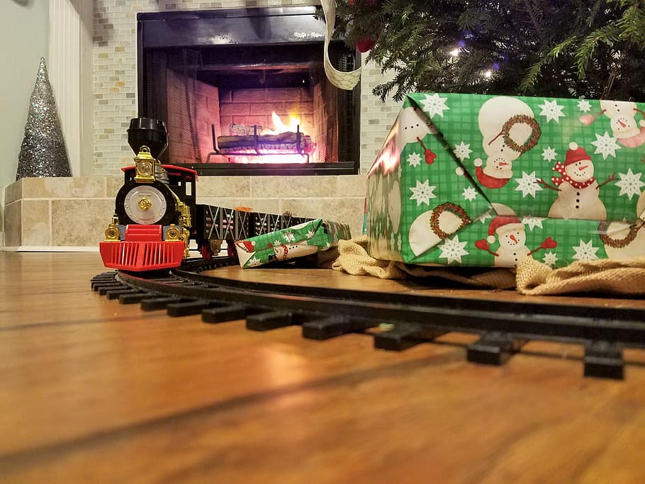 Christmas, Train, Present, Tree, fireplace, childhood, xmas HD wallpaper