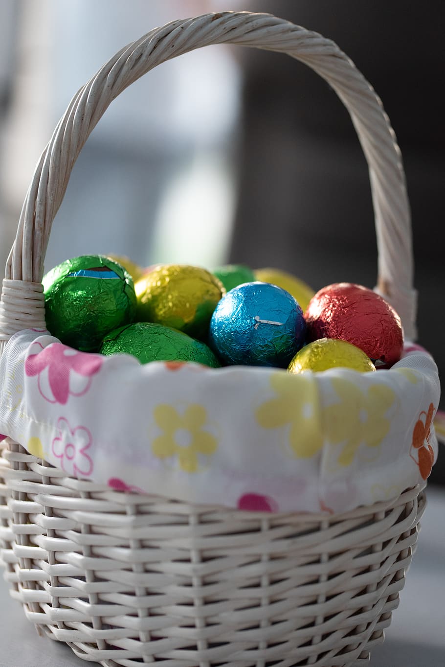 easter, easter egg, easter eggs, basket, tradition, chocolate HD wallpaper