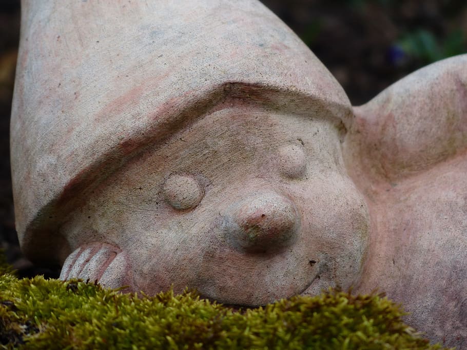 Dwarf, Rest, Sleep, Cheeky, concerns, laugh, face, ceramic HD wallpaper