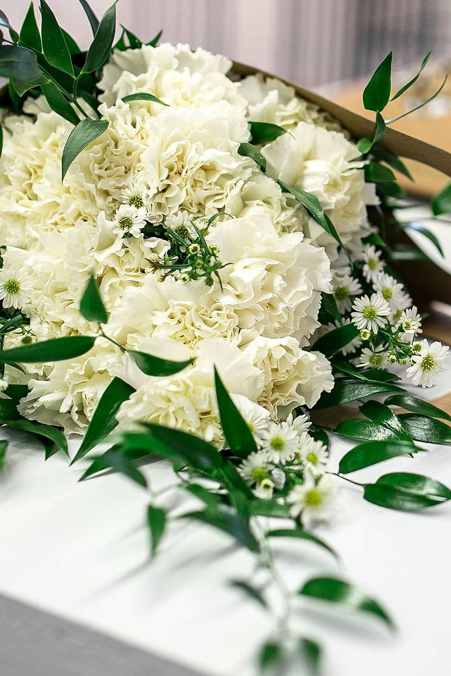 Beautiful bouquet of white flowers on a table, flora, elegant HD wallpaper