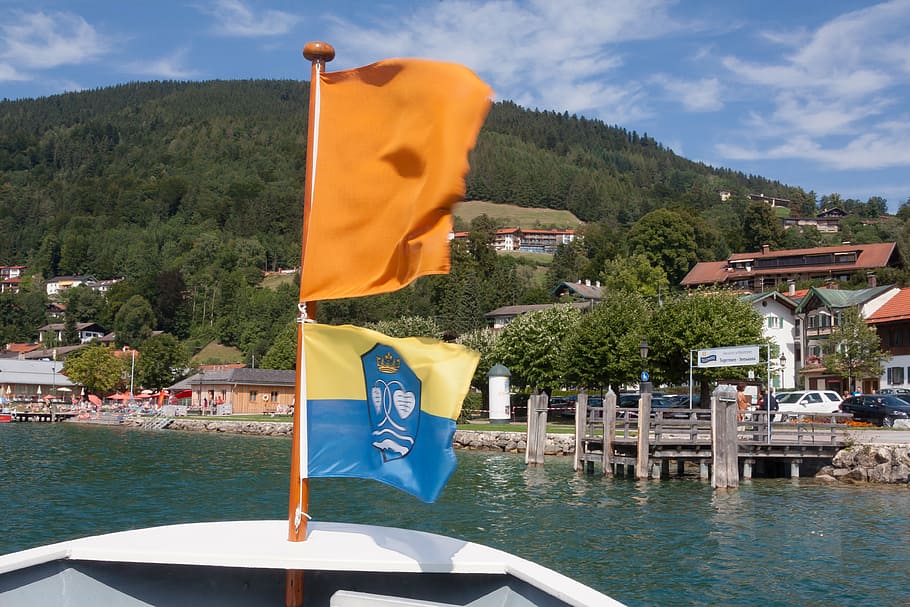 ship, ferry, boot, bug, water, lake, flag, orange, yellow, blue, HD wallpaper
