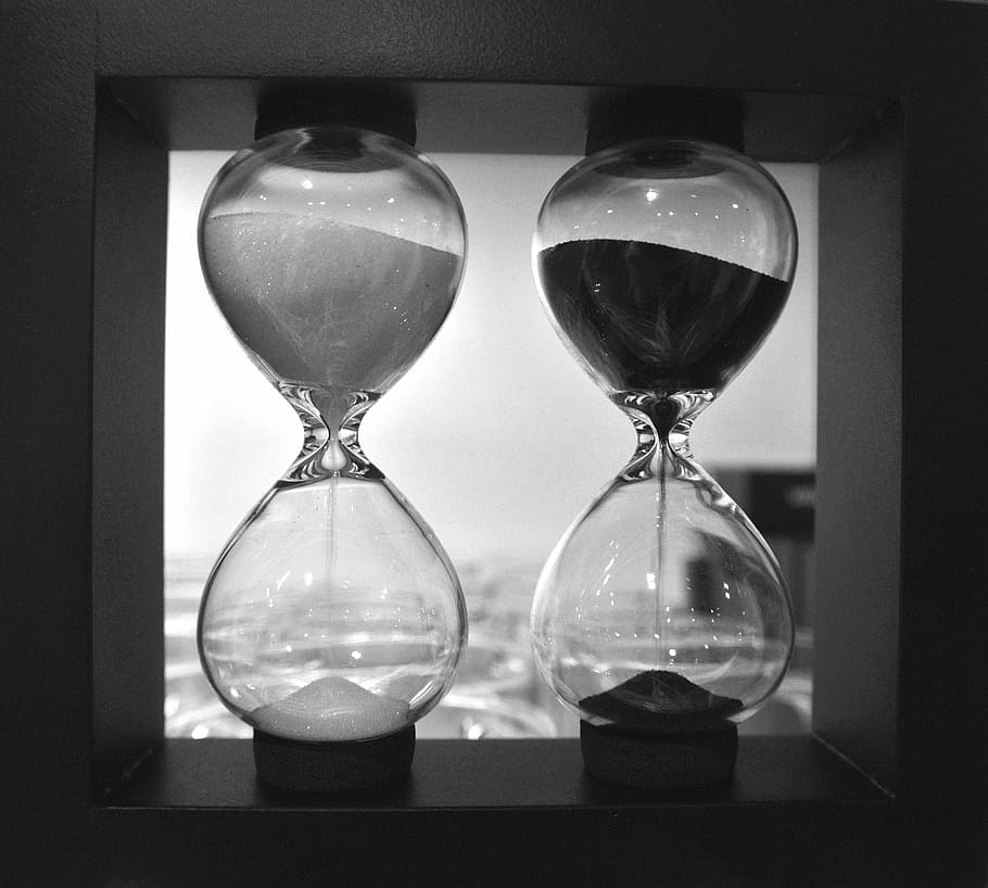 grayscale photo of two hourglasses, black and white, comparison, HD wallpaper