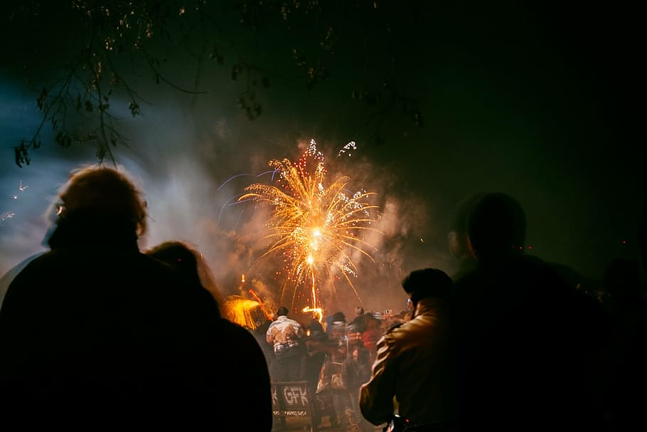 long-exposure of people watching fireworks at night, sky, dark HD wallpaper