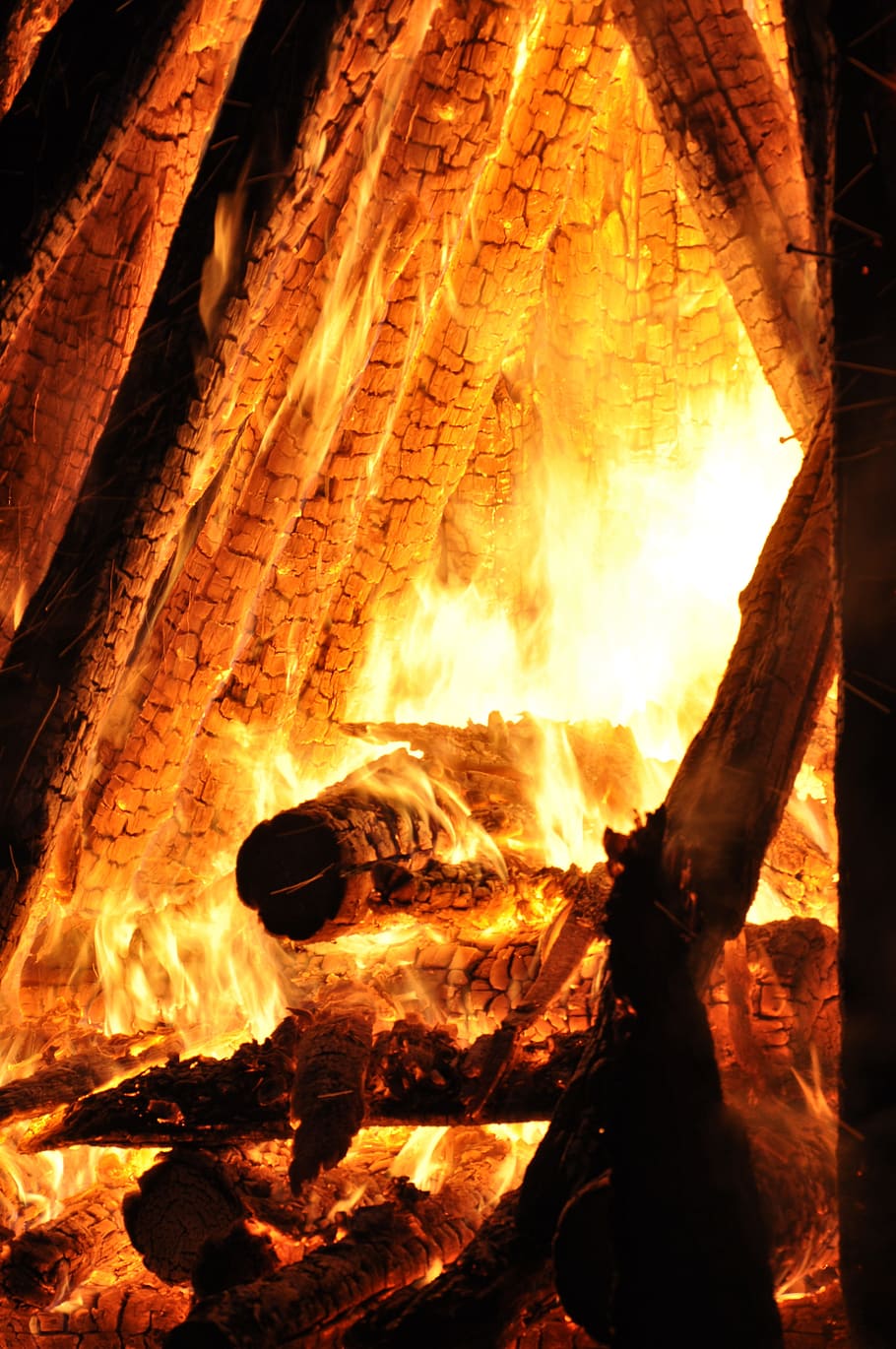 fire, brand, embers, fire fighting, flame, fireplace, burn HD wallpaper