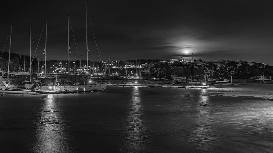 black and white, cloud, dark, pier, boats, marina, winter, cold HD wallpaper