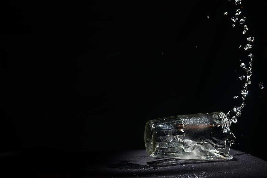 glases, rabah, tabalik, studio shot, black background, cold temperature HD wallpaper