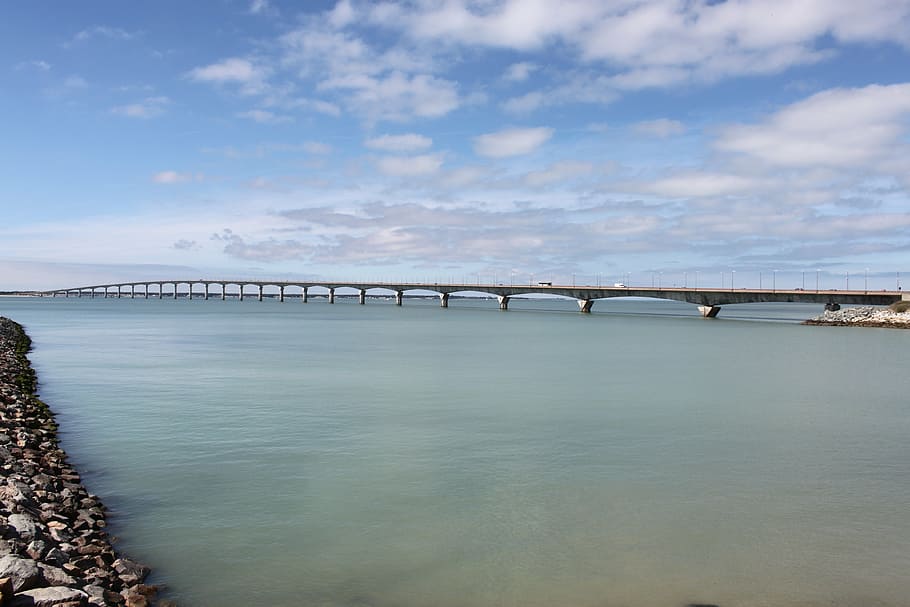 bridge, construction, river, road bridge, archtecture, water HD wallpaper