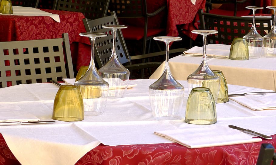 table, dining, restaurant, tablecloth, italy, glass, wine glass HD wallpaper