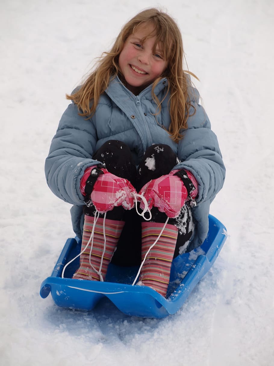 Child, Snow, Sledge, Fun, Girl, kid, smiling, joy, family, holiday HD wallpaper