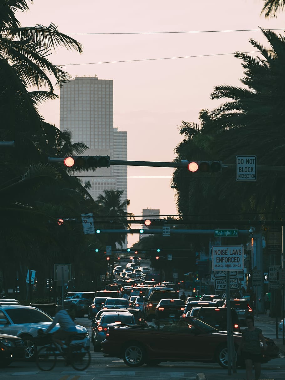 cars on road, vehicles on road during daytime, city, traffic, HD wallpaper