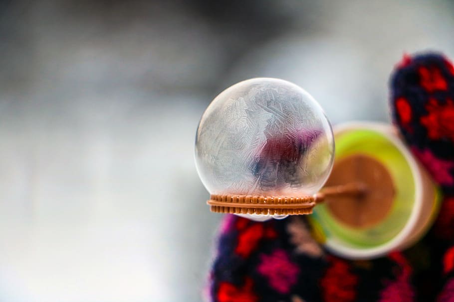 ice, bubble, frozen, winter, icy, patterns, cold, focus on foreground HD wallpaper