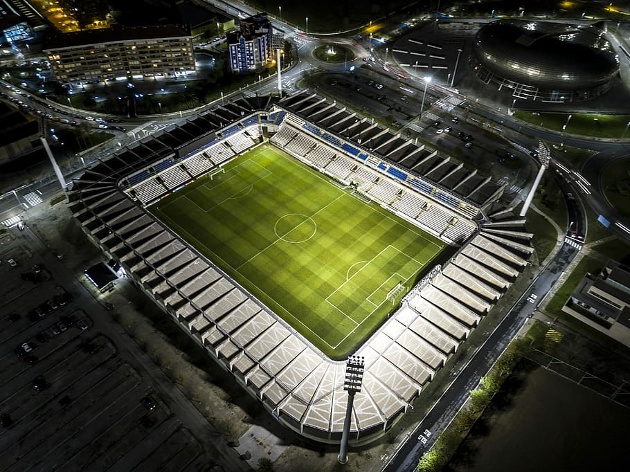 aerial photography of soccer field, aerial photography of soccer stadium during nighttime HD wallpaper