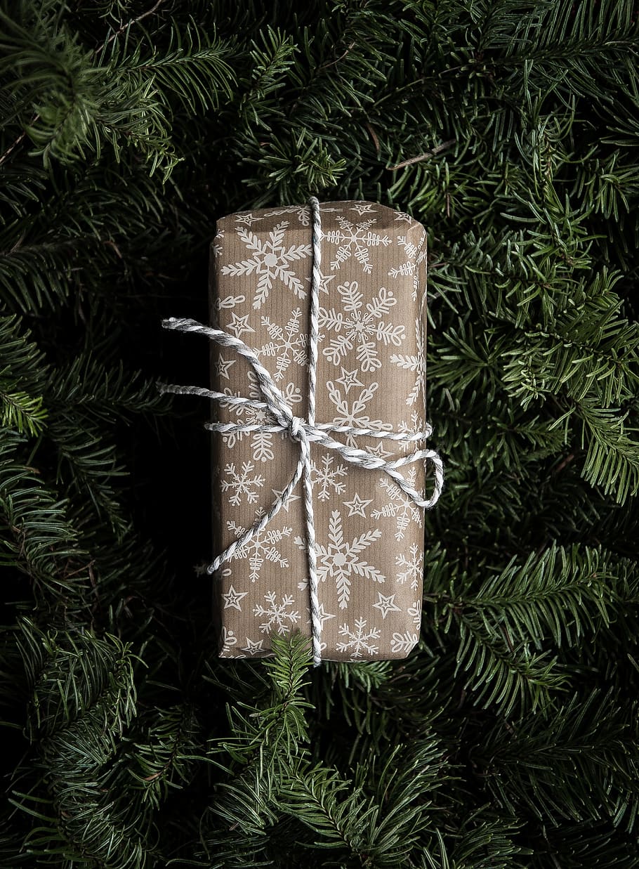 christmas, gift, tree, holiday, celebration, green color, plant HD wallpaper