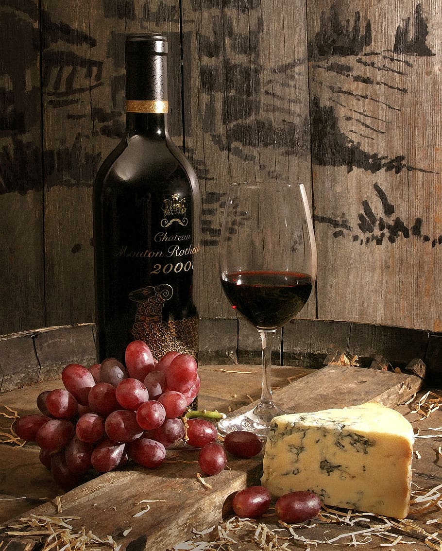 black wine bottle and grape fruit, fine, glass, dinner, food HD wallpaper
