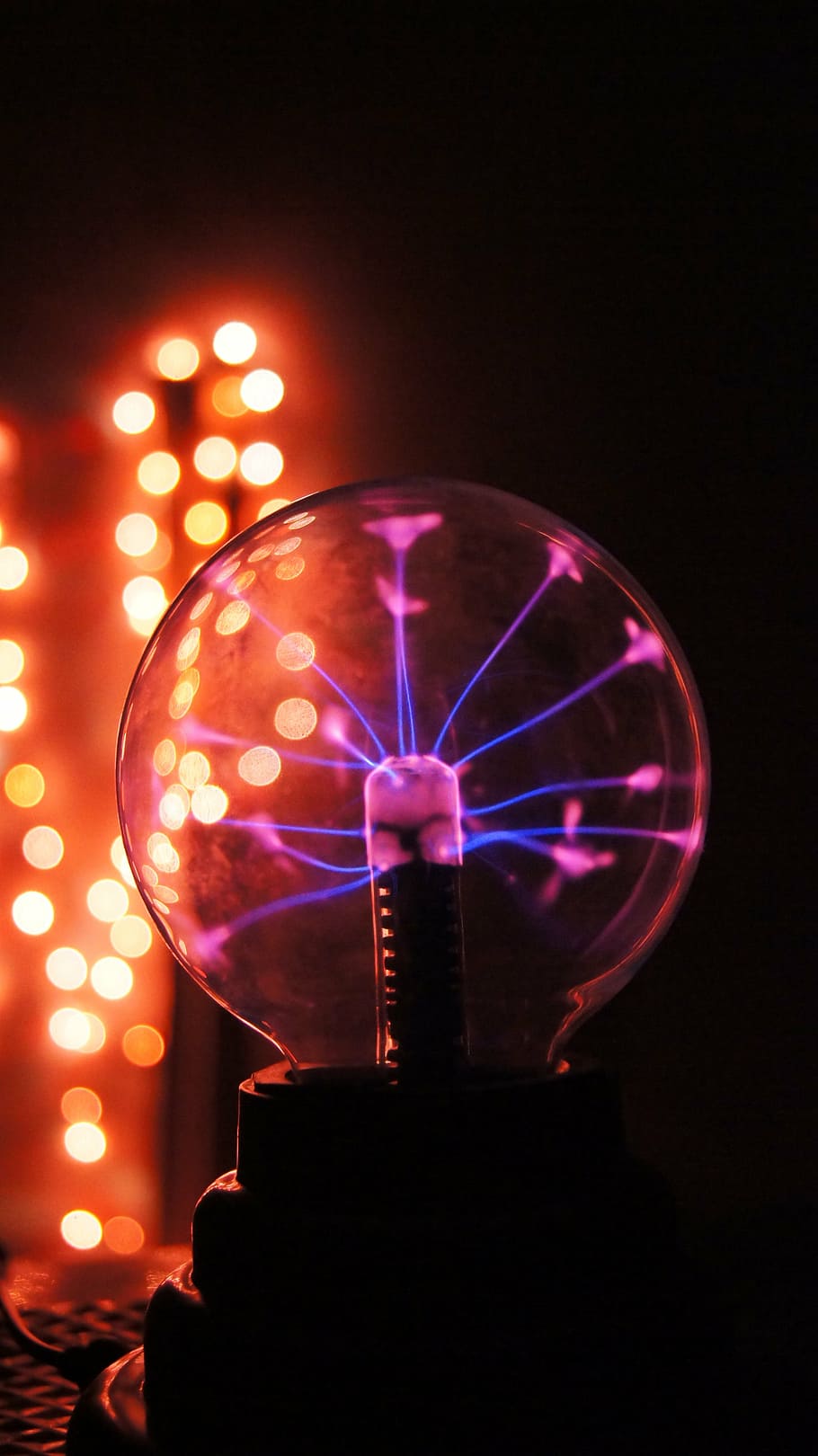 plasma ball, light, bokeh, night, power, sphere, science, lightning, HD wallpaper