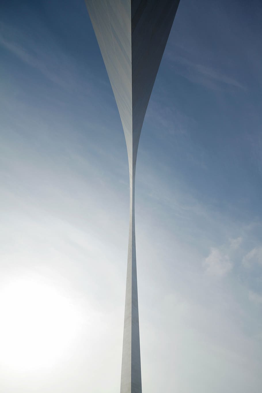 concrete structure with clouds and sky in background, skyscraper HD wallpaper