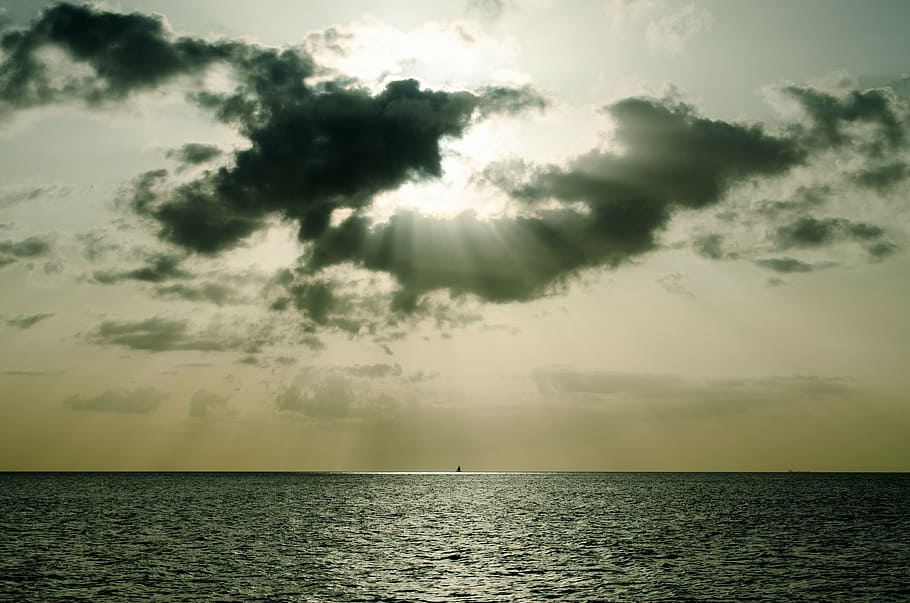 blue body of water during daytime, cloudscape, light beam, ocean HD wallpaper