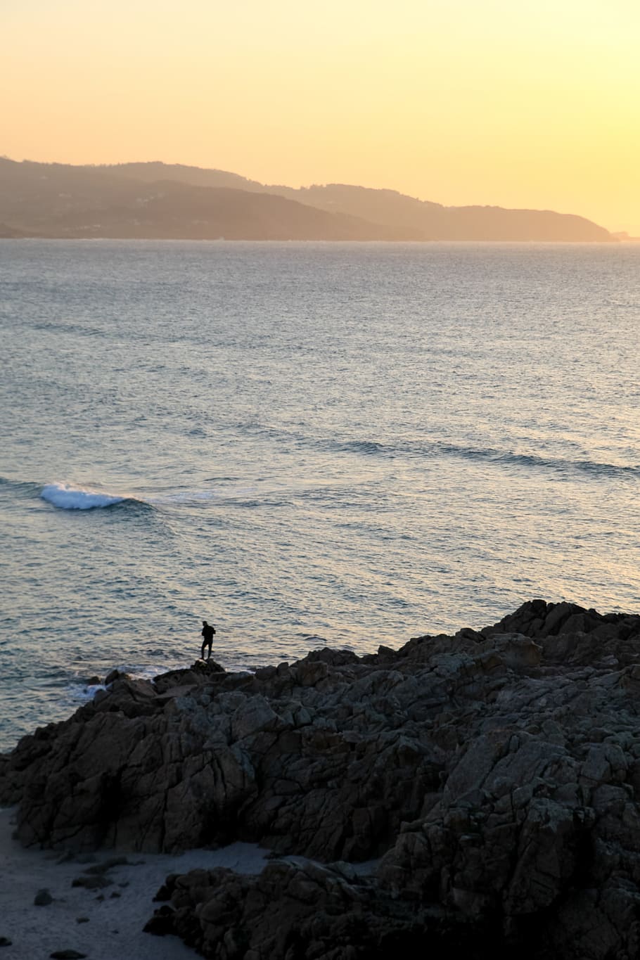 sea, fisherman, rocks, ocean, wave, fishing, nature, water, HD wallpaper