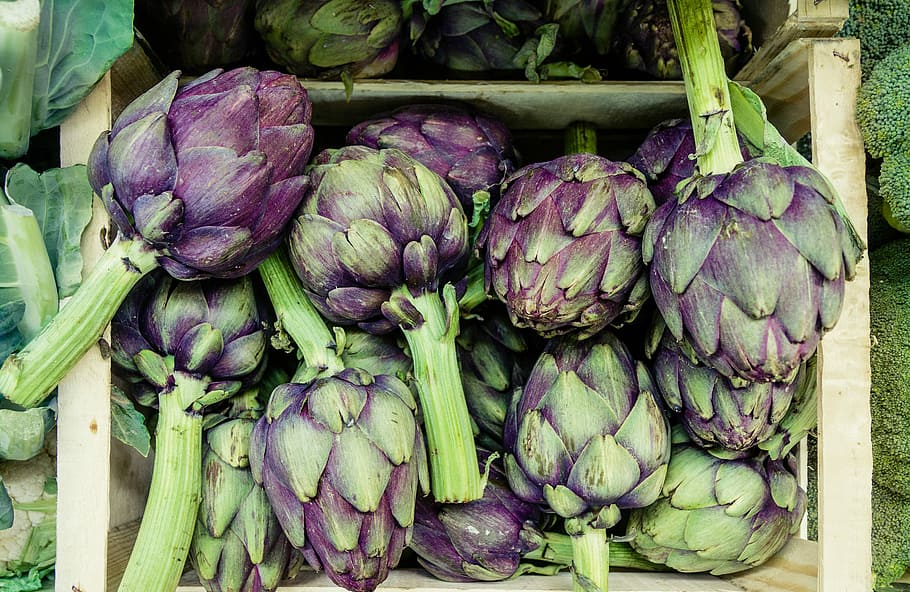 close-up photography of green and purple vegetables, box of dragon fruits HD wallpaper