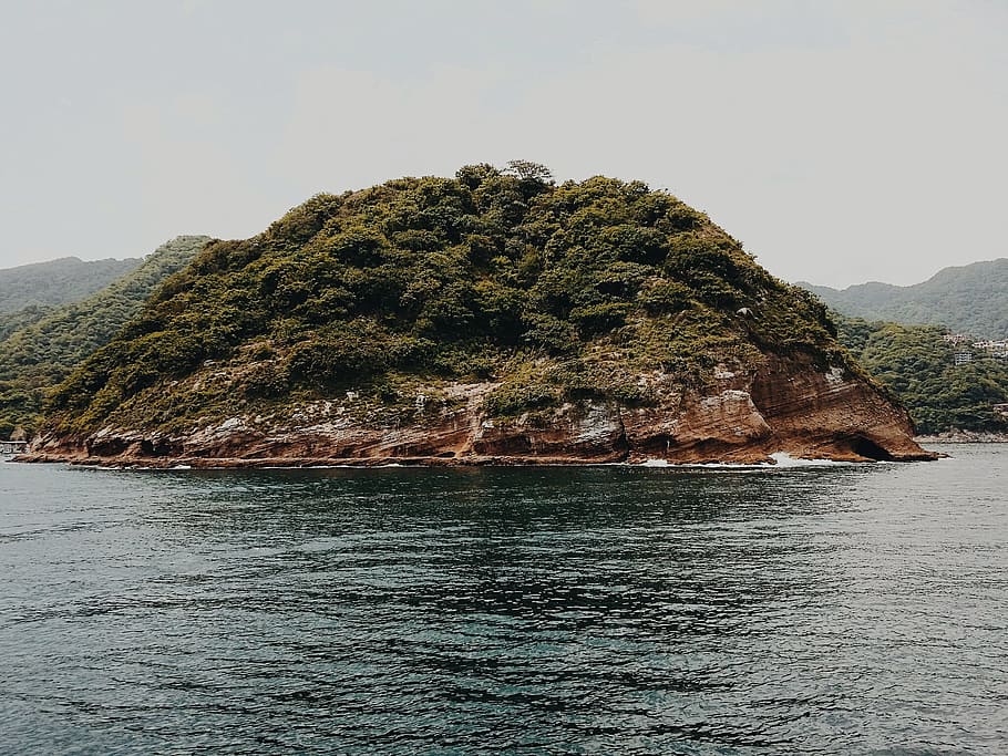 Rainforest Island, bay, beach, brown, clouds, coast, dawn, daylight HD wallpaper