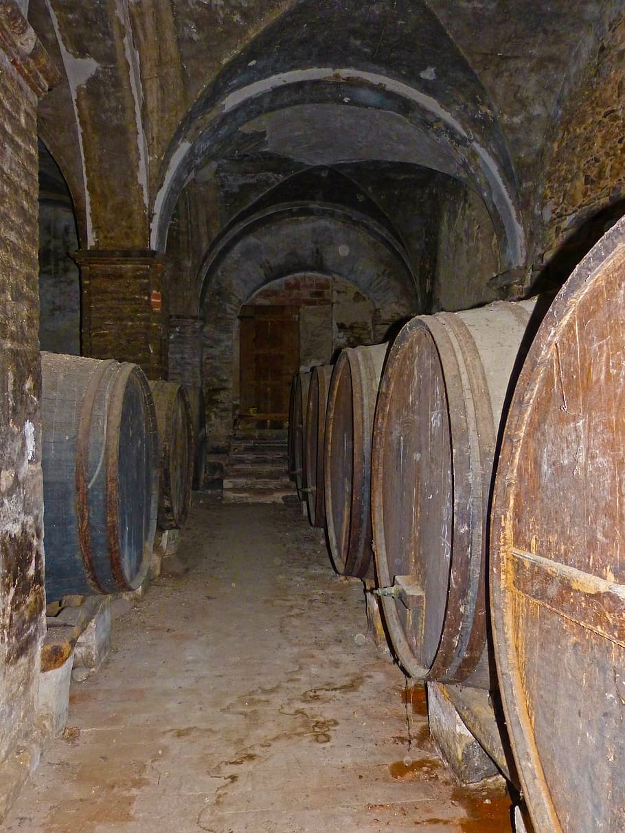 winery, casks, arcades, old, abandoned, wine cask, wine cellar HD wallpaper