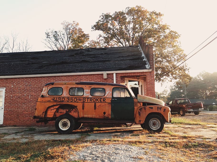 orange and black bus, rustic, vehicle, vintage, retro, throwback HD wallpaper