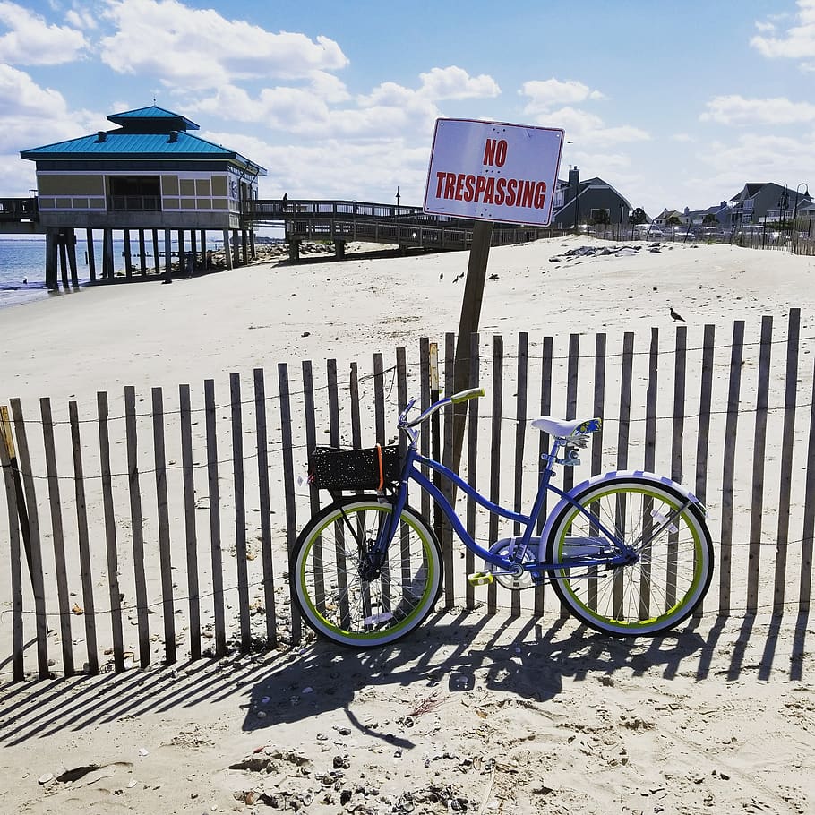 bicycle, beach, hampton, sand, sky, ocean, text, western script HD wallpaper