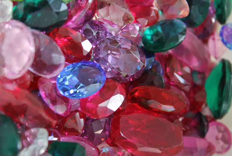 47,300+ Ruby Gemstone Stock Photos, Pictures & Royalty-Free Images - iStock  | Sapphire gemstone, Diamond, Emerald gemstone