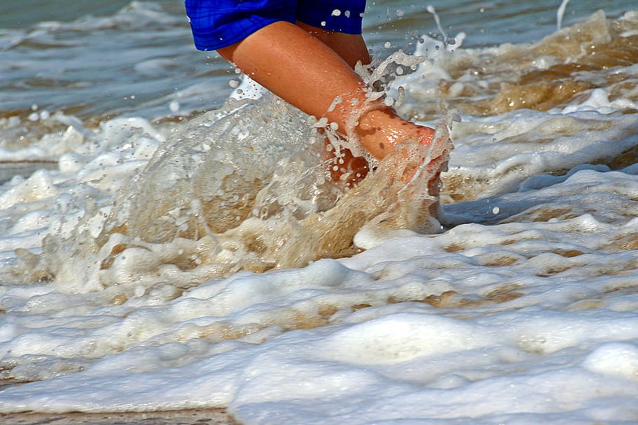 person in blue bottoms walking on beach, feet, legs, sand, water, HD wallpaper