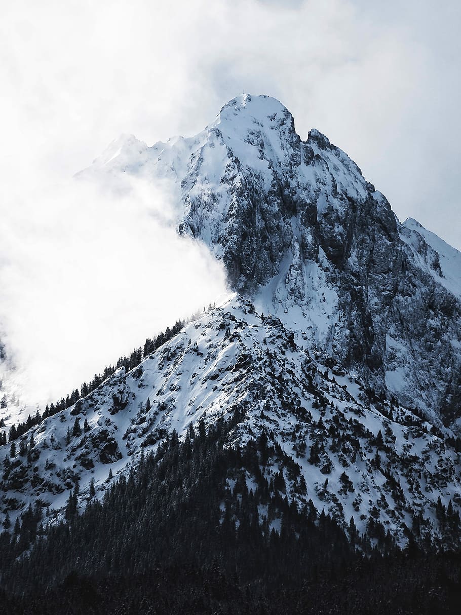 snowy mountain covered with clouds, mountain covered with clouds HD wallpaper